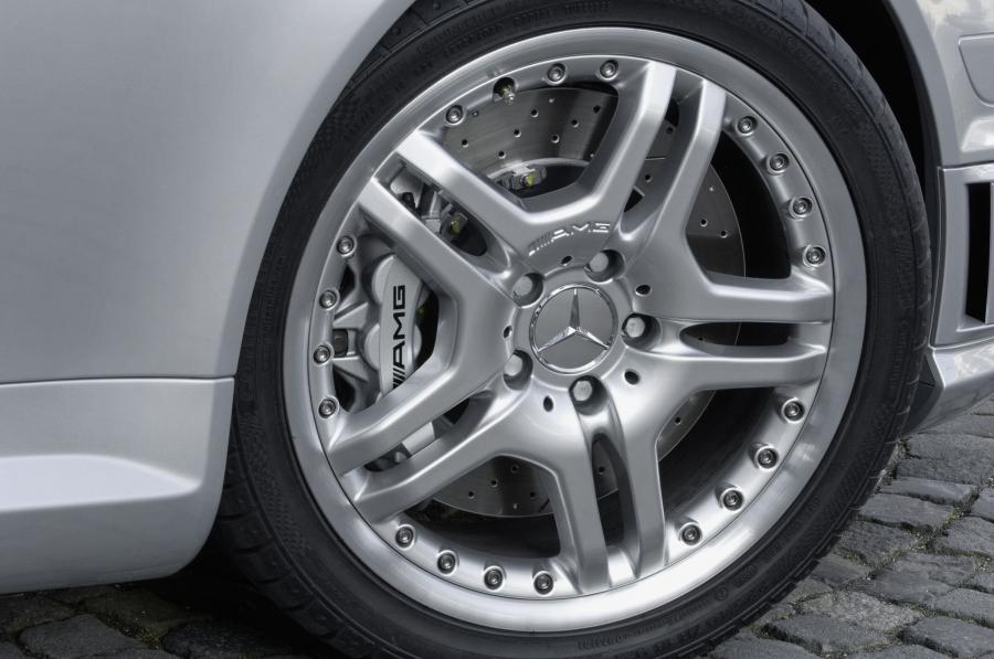  Mercedes-Benz SLK55 AMG 2008 года  (фото 13 из 77)